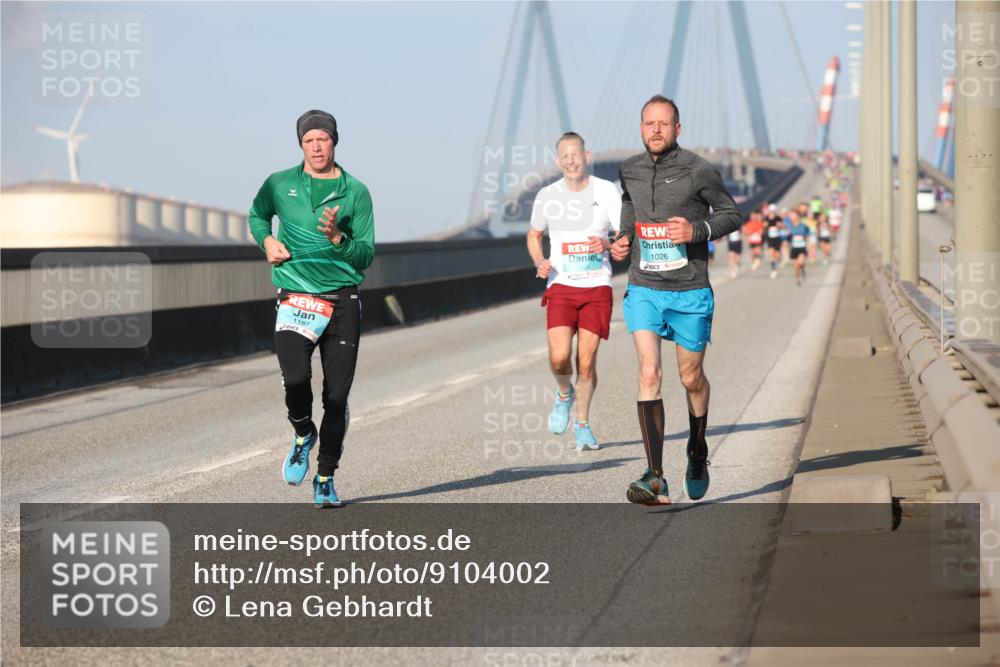 03.10.2025 - Köhlbrandbrückenlauf Lena Gebhardt http://msf.ph/oto/9104002 03.10.2025 09:38:17 Position 2 1187, 1026 meine-sportfotos.de