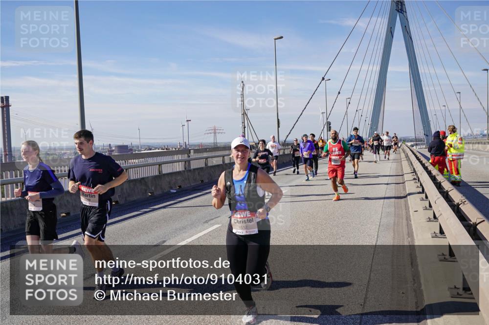 03.10.2025 - Köhlbrandbrückenlauf Michael Burmester http://msf.ph/oto/9104031 03.10.2025 12:48:24 Position 2 0048, 6512, 86 meine-sportfotos.de