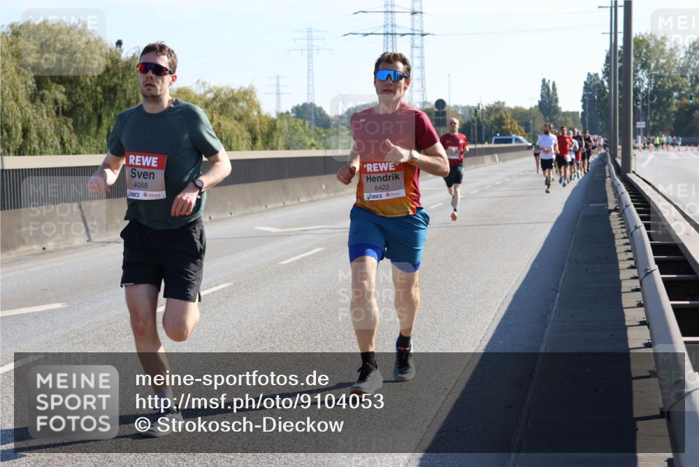03.10.2025 - Köhlbrandbrückenlauf Strokosch-Dieckow http://msf.ph/oto/9104053 03.10.2025 12:11:56 Position 3 4058, 6422 meine-sportfotos.de