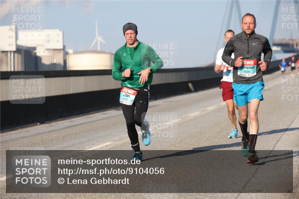 03.10.2025 - Köhlbrandbrückenlauf Lena Gebhardt http://msf.ph/oto/9104056 03.10.2025 09:38:18 Position 2 1187, 1026 meine-sportfotos.de