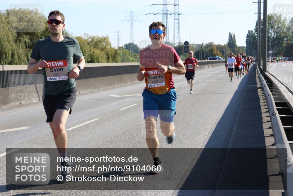 03.10.2025 - Köhlbrandbrückenlauf Strokosch-Dieckow http://msf.ph/oto/9104060 03.10.2025 12:11:56 Position 3 4058, 6422 meine-sportfotos.de