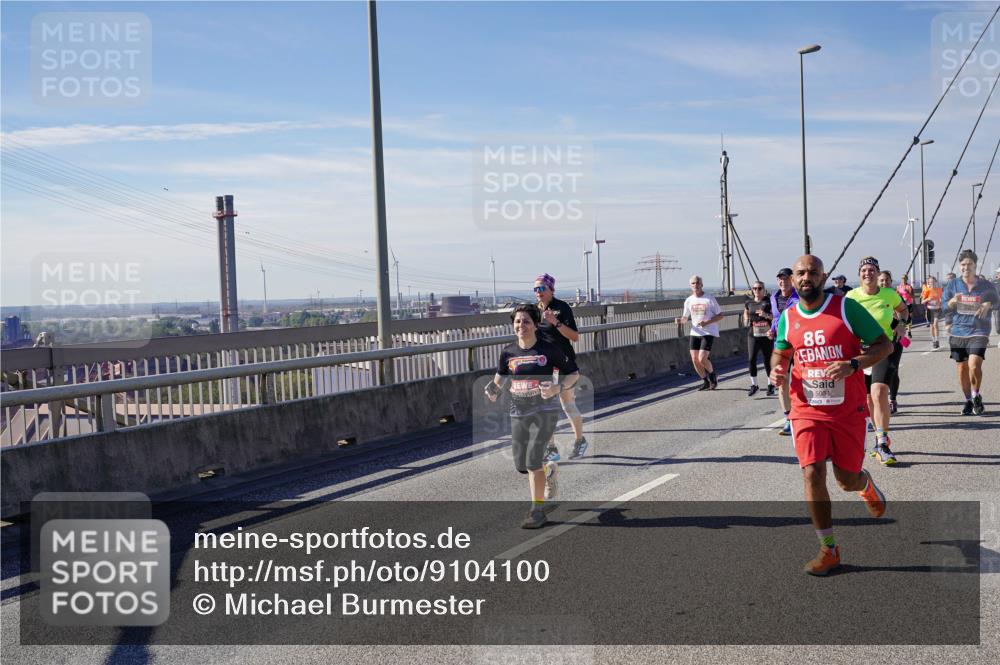 03.10.2025 - Köhlbrandbrückenlauf Michael Burmester http://msf.ph/oto/9104100 03.10.2025 12:48:26 Position 2 86, 5034 meine-sportfotos.de