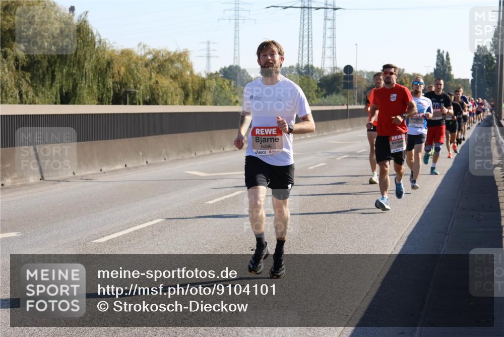 03.10.2025 - Köhlbrandbrückenlauf Strokosch-Dieckow http://msf.ph/oto/9104101 03.10.2025 12:12:05 Position 3 6086 meine-sportfotos.de