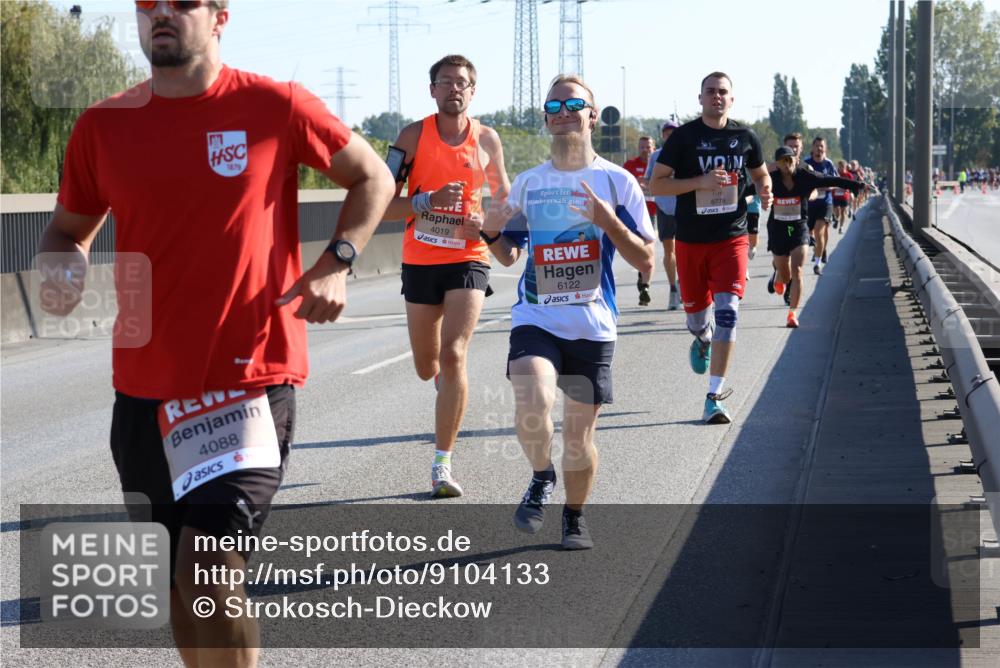 03.10.2025 - Köhlbrandbrückenlauf Strokosch-Dieckow http://msf.ph/oto/9104133 03.10.2025 12:12:09 Position 3 1879, 4088, 4019, 6122, 6778 meine-sportfotos.de