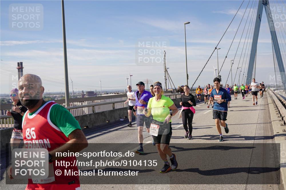 03.10.2025 - Köhlbrandbrückenlauf Michael Burmester http://msf.ph/oto/9104135 03.10.2025 12:48:27 Position 2 4446, 86, 5034, 6363 meine-sportfotos.de