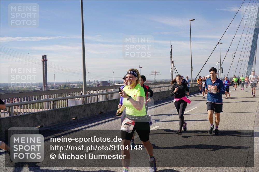 03.10.2025 - Köhlbrandbrückenlauf Michael Burmester http://msf.ph/oto/9104148 03.10.2025 12:48:28 Position 2 5363 meine-sportfotos.de
