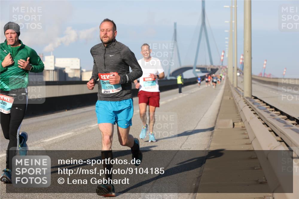 03.10.2025 - Köhlbrandbrückenlauf Lena Gebhardt http://msf.ph/oto/9104185 03.10.2025 09:38:20 Position 2 1187, 1026 meine-sportfotos.de