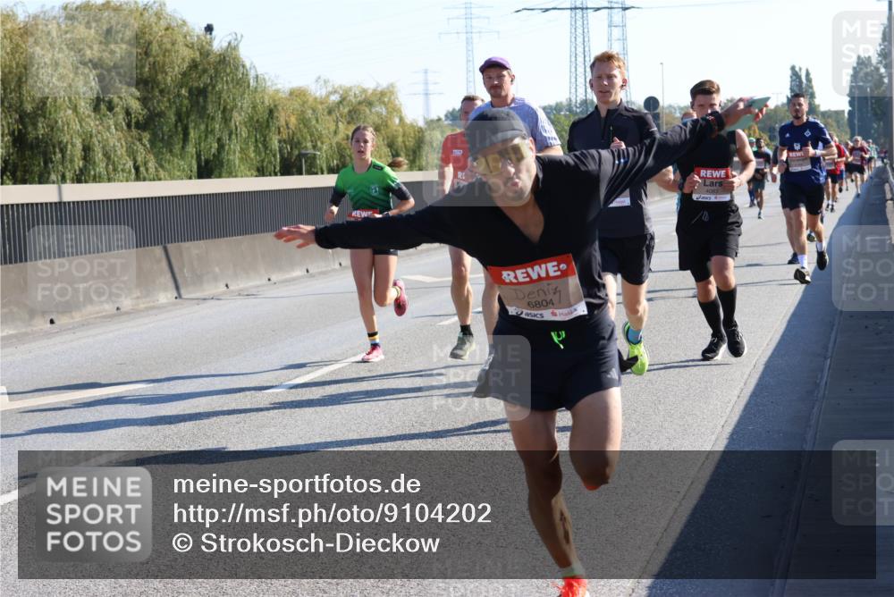 03.10.2025 - Köhlbrandbrückenlauf Strokosch-Dieckow http://msf.ph/oto/9104202 03.10.2025 12:12:13 Position 3 6804, 4083 meine-sportfotos.de