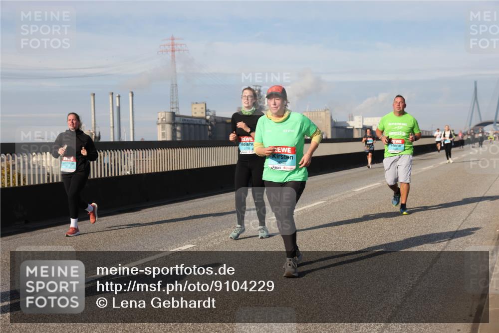03.10.2025 - Köhlbrandbrückenlauf Lena Gebhardt http://msf.ph/oto/9104229 03.10.2025 10:12:33 Position 2 2159, 3040 meine-sportfotos.de