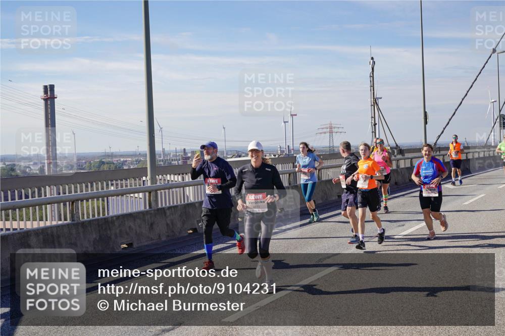 03.10.2025 - Köhlbrandbrückenlauf Michael Burmester http://msf.ph/oto/9104231 03.10.2025 12:48:31 Position 2 4873 meine-sportfotos.de