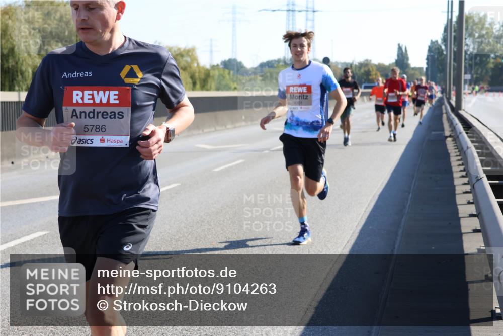 03.10.2025 - Köhlbrandbrückenlauf Strokosch-Dieckow http://msf.ph/oto/9104263 03.10.2025 12:12:20 Position 3 5786, 4301 meine-sportfotos.de