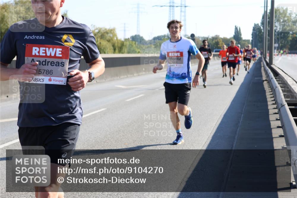03.10.2025 - Köhlbrandbrückenlauf Strokosch-Dieckow http://msf.ph/oto/9104270 03.10.2025 12:12:20 Position 3 5786, 4301 meine-sportfotos.de