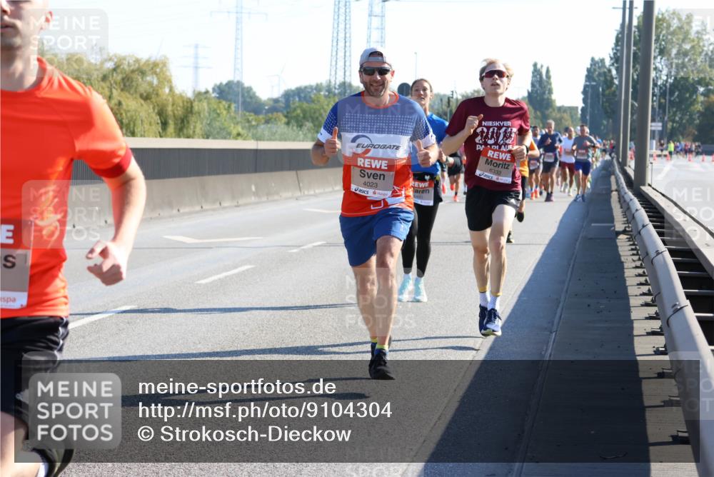03.10.2025 - Köhlbrandbrückenlauf Strokosch-Dieckow http://msf.ph/oto/9104304 03.10.2025 12:12:28 Position 3 4023, 2015, 6333 meine-sportfotos.de