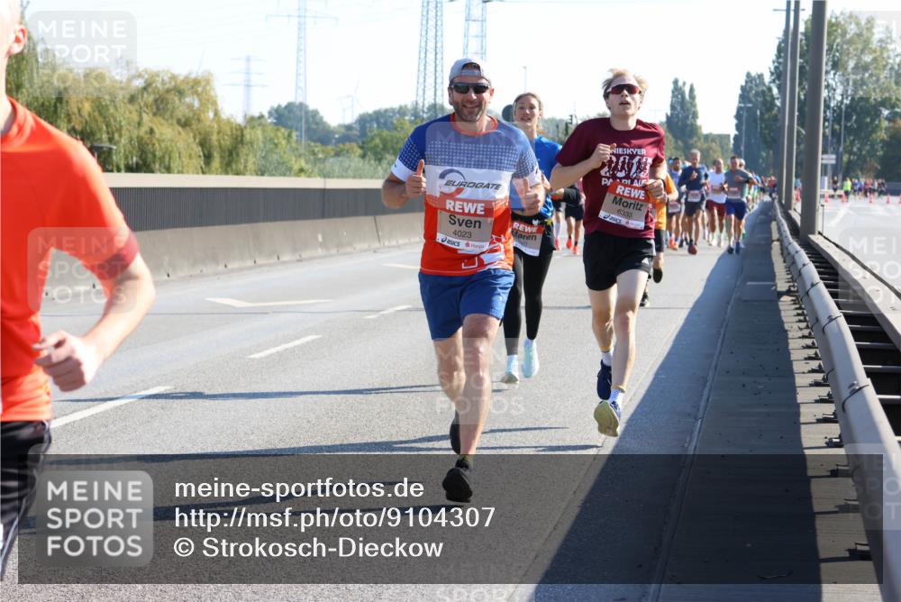 03.10.2025 - Köhlbrandbrückenlauf Strokosch-Dieckow http://msf.ph/oto/9104307 03.10.2025 12:12:28 Position 3 4023, 2013, 6333 meine-sportfotos.de
