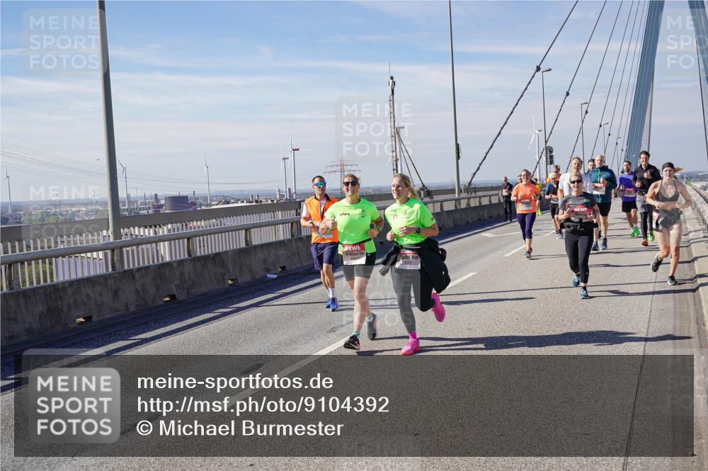 03.10.2025 - Köhlbrandbrückenlauf Michael Burmester http://msf.ph/oto/9104392 03.10.2025 12:48:37 Position 2  meine-sportfotos.de