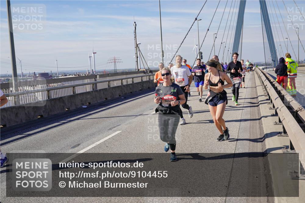 03.10.2025 - Köhlbrandbrückenlauf Michael Burmester http://msf.ph/oto/9104455 03.10.2025 12:48:39 Position 2  meine-sportfotos.de