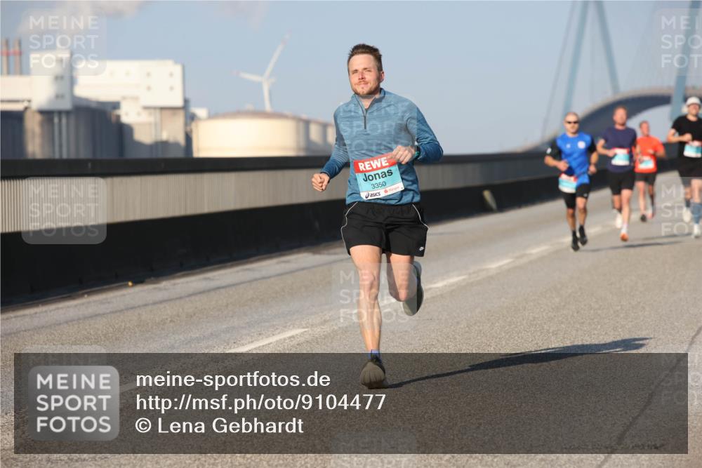 03.10.2025 - Köhlbrandbrückenlauf Lena Gebhardt http://msf.ph/oto/9104477 03.10.2025 09:38:40 Position 2 3350 meine-sportfotos.de