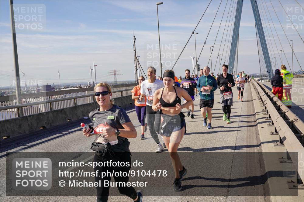 03.10.2025 - Köhlbrandbrückenlauf Michael Burmester http://msf.ph/oto/9104478 03.10.2025 12:48:39 Position 2 4031 meine-sportfotos.de