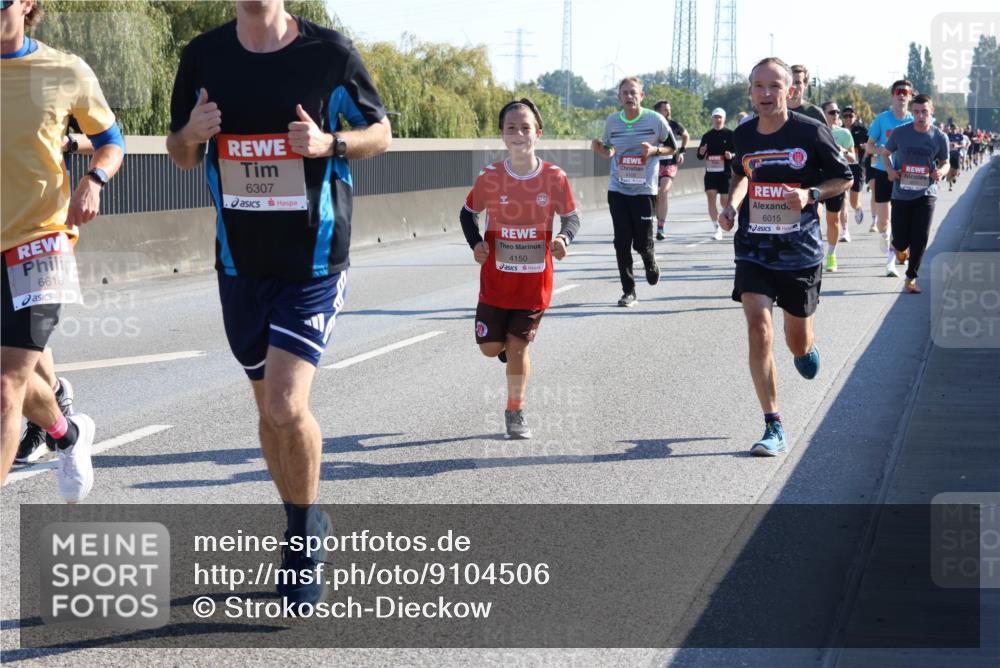 03.10.2025 - Köhlbrandbrückenlauf Strokosch-Dieckow http://msf.ph/oto/9104506 03.10.2025 12:12:56 Position 3 6616, 6307, 4150, 6015 meine-sportfotos.de