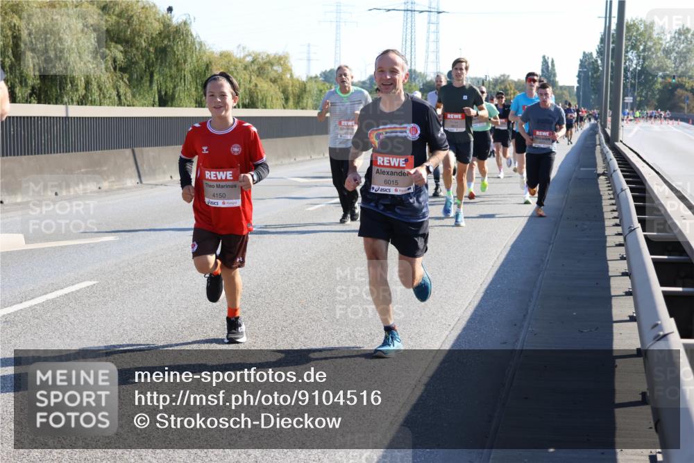03.10.2025 - Köhlbrandbrückenlauf Strokosch-Dieckow http://msf.ph/oto/9104516 03.10.2025 12:12:56 Position 3 4150, 6015 meine-sportfotos.de