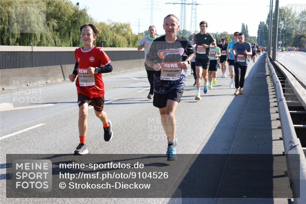 03.10.2025 - Köhlbrandbrückenlauf Strokosch-Dieckow http://msf.ph/oto/9104526 03.10.2025 12:12:56 Position 3 4150, 6015 meine-sportfotos.de