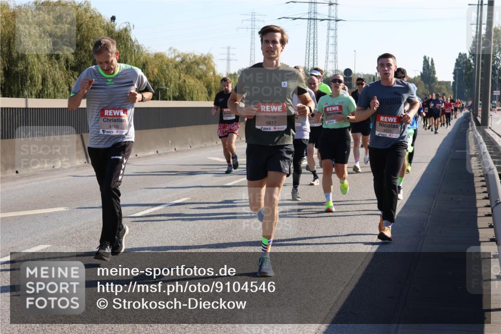 03.10.2025 - Köhlbrandbrückenlauf Strokosch-Dieckow http://msf.ph/oto/9104546 03.10.2025 12:12:58 Position 3 4105, 6817, 4, 4120, 4231 meine-sportfotos.de