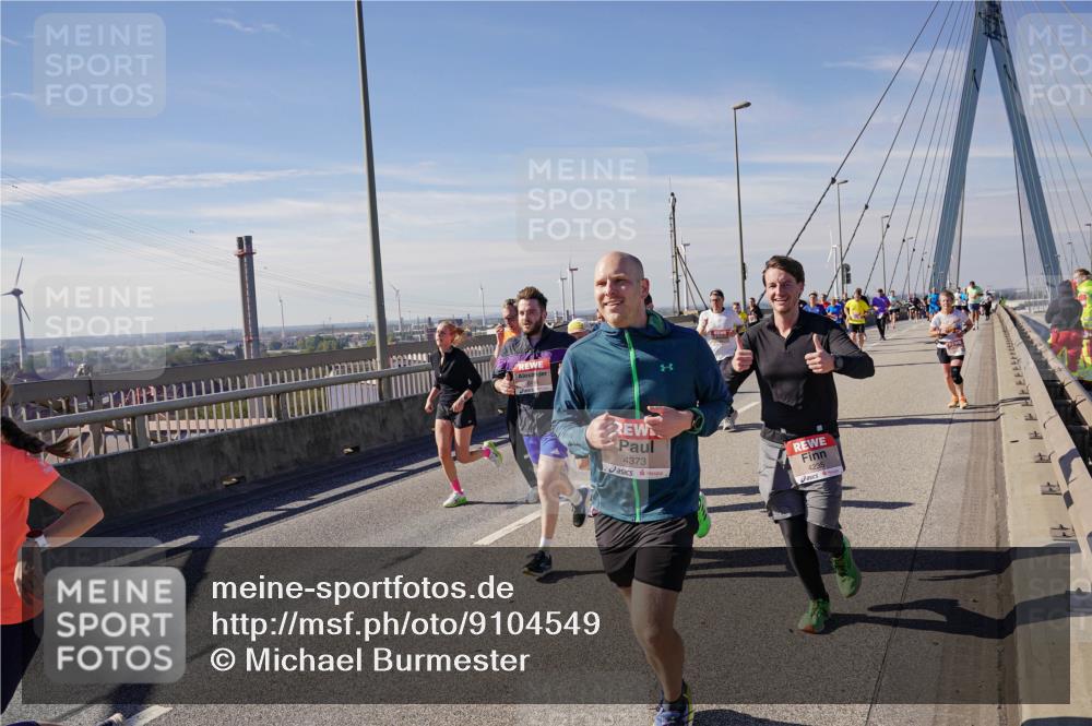 03.10.2025 - Köhlbrandbrückenlauf Michael Burmester http://msf.ph/oto/9104549 03.10.2025 12:48:42 Position 2 4373, 4235 meine-sportfotos.de