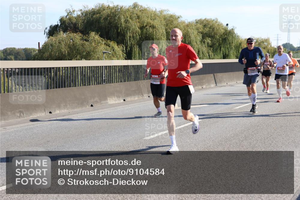 03.10.2025 - Köhlbrandbrückenlauf Strokosch-Dieckow http://msf.ph/oto/9104584 03.10.2025 12:13:06 Position 3  meine-sportfotos.de