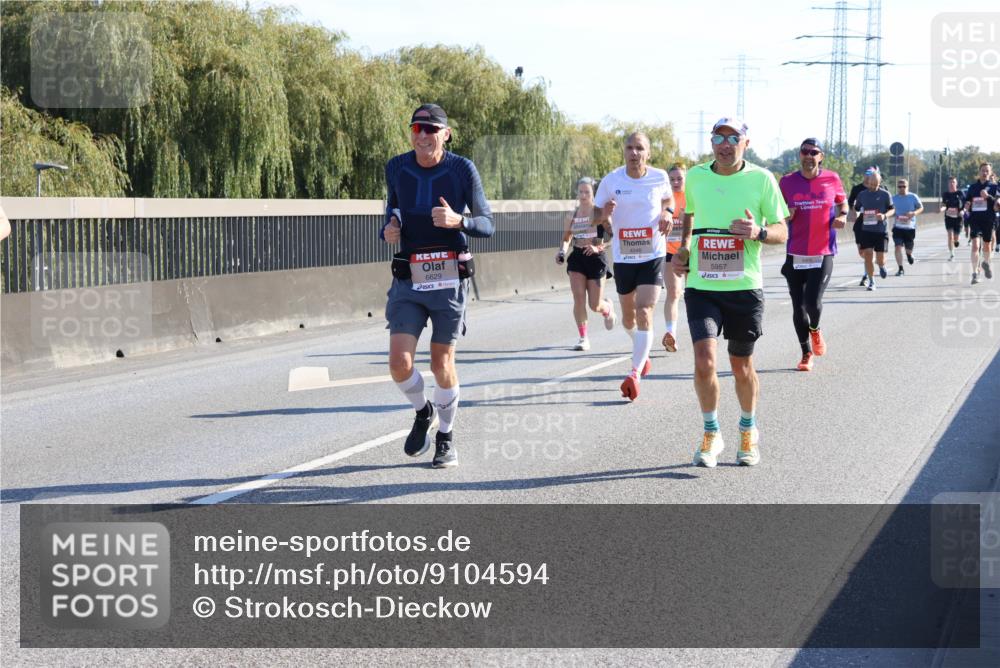 03.10.2025 - Köhlbrandbrückenlauf Strokosch-Dieckow http://msf.ph/oto/9104594 03.10.2025 12:13:07 Position 3 6629, 4046, 5957 meine-sportfotos.de