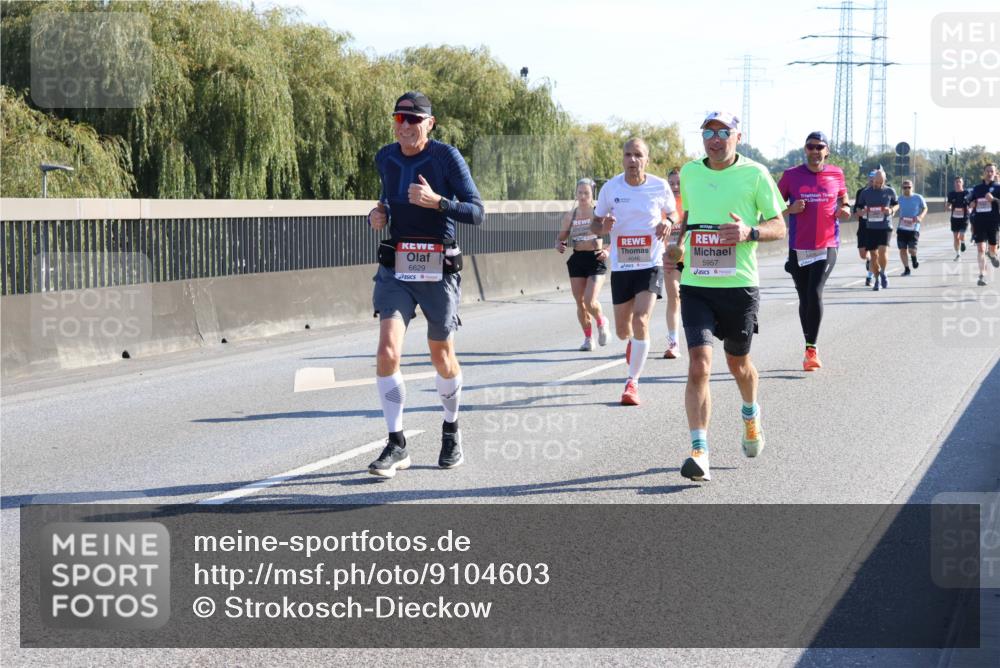 03.10.2025 - Köhlbrandbrückenlauf Strokosch-Dieckow http://msf.ph/oto/9104603 03.10.2025 12:13:07 Position 3 6629, 5957 meine-sportfotos.de