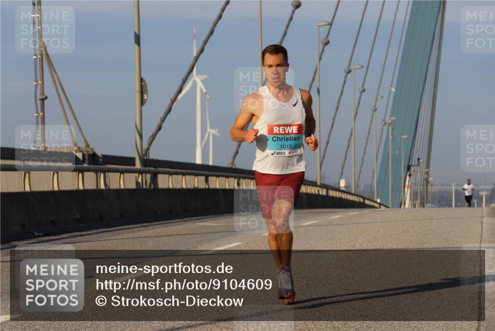 03.10.2025 - Köhlbrandbrückenlauf Strokosch-Dieckow http://msf.ph/oto/9104609 03.10.2025 09:30:21 Position 2 1013 meine-sportfotos.de