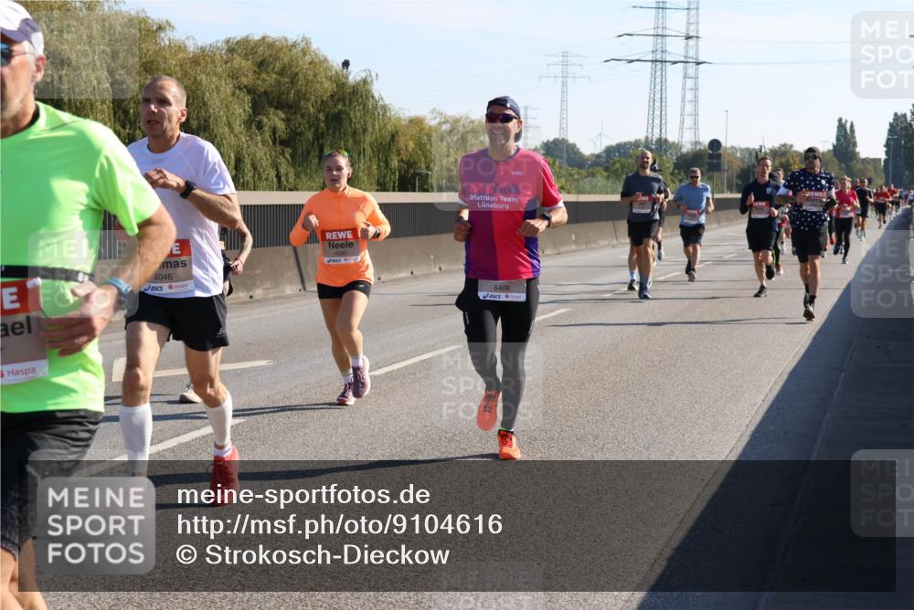 03.10.2025 - Köhlbrandbrückenlauf Strokosch-Dieckow http://msf.ph/oto/9104616 03.10.2025 12:13:08 Position 3 4046, 4095, 6408 meine-sportfotos.de