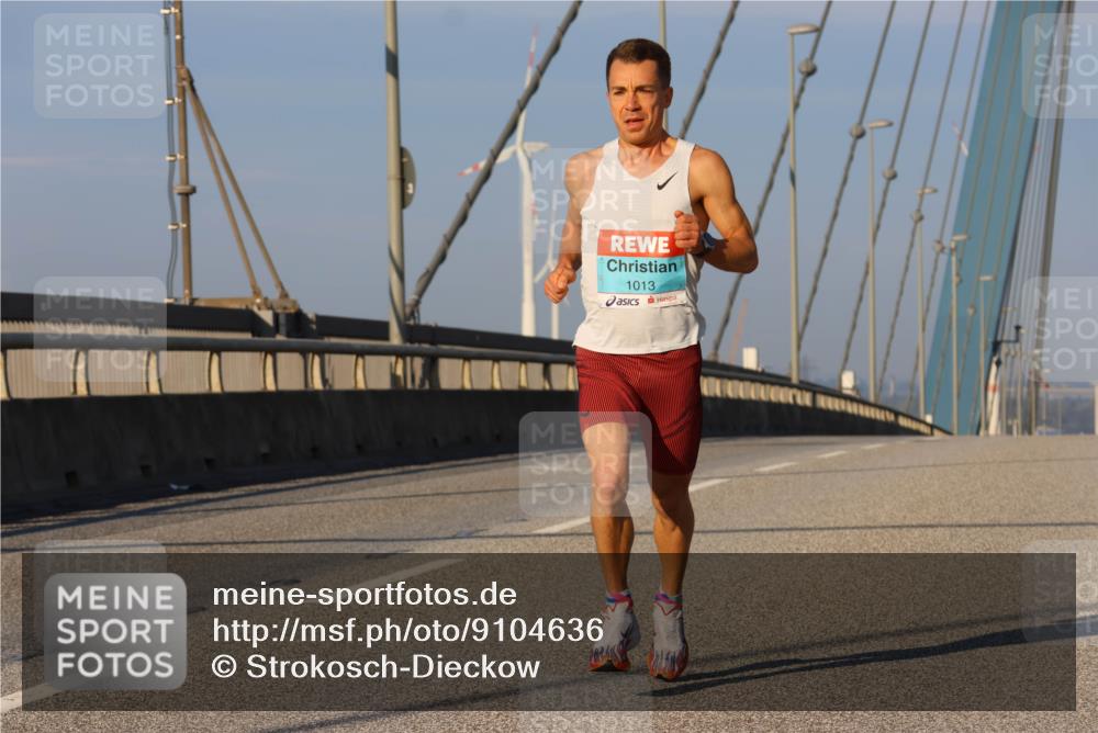 03.10.2025 - Köhlbrandbrückenlauf Strokosch-Dieckow http://msf.ph/oto/9104636 03.10.2025 09:30:21 Position 2 1013 meine-sportfotos.de