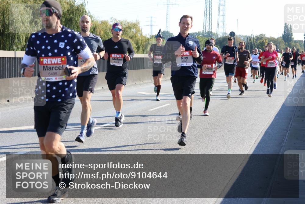 03.10.2025 - Köhlbrandbrückenlauf Strokosch-Dieckow http://msf.ph/oto/9104644 03.10.2025 12:13:12 Position 3 6495, 6614, 6417, 4598, 4186 meine-sportfotos.de