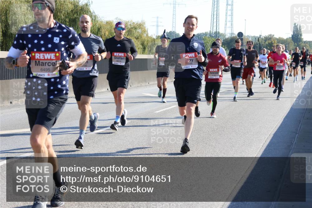03.10.2025 - Köhlbrandbrückenlauf Strokosch-Dieckow http://msf.ph/oto/9104651 03.10.2025 12:13:12 Position 3 6495, 6614, 1598, 192, 4186 meine-sportfotos.de