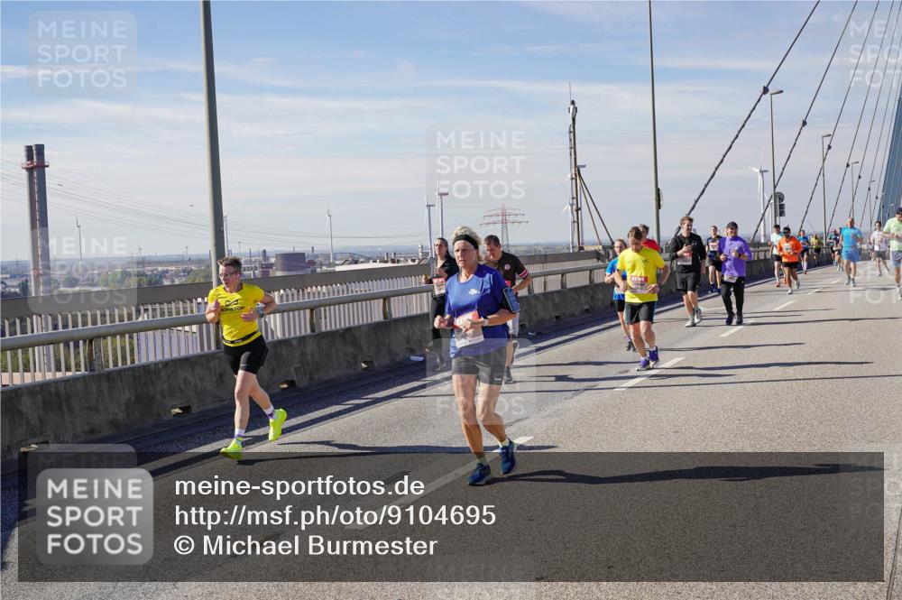 03.10.2025 - Köhlbrandbrückenlauf Michael Burmester http://msf.ph/oto/9104695 03.10.2025 12:48:47 Position 2  meine-sportfotos.de