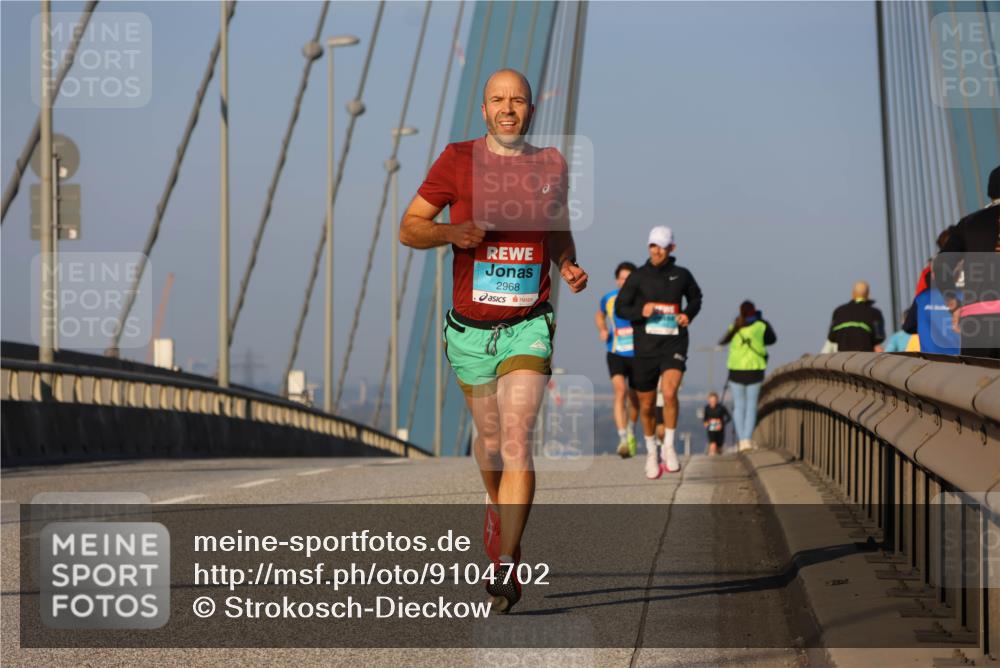 03.10.2025 - Köhlbrandbrückenlauf Strokosch-Dieckow http://msf.ph/oto/9104702 03.10.2025 09:31:06 Position 2 2968 meine-sportfotos.de