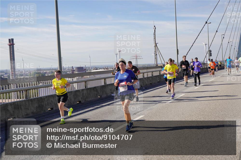 03.10.2025 - Köhlbrandbrückenlauf Michael Burmester http://msf.ph/oto/9104707 03.10.2025 12:48:47 Position 2 4509 meine-sportfotos.de