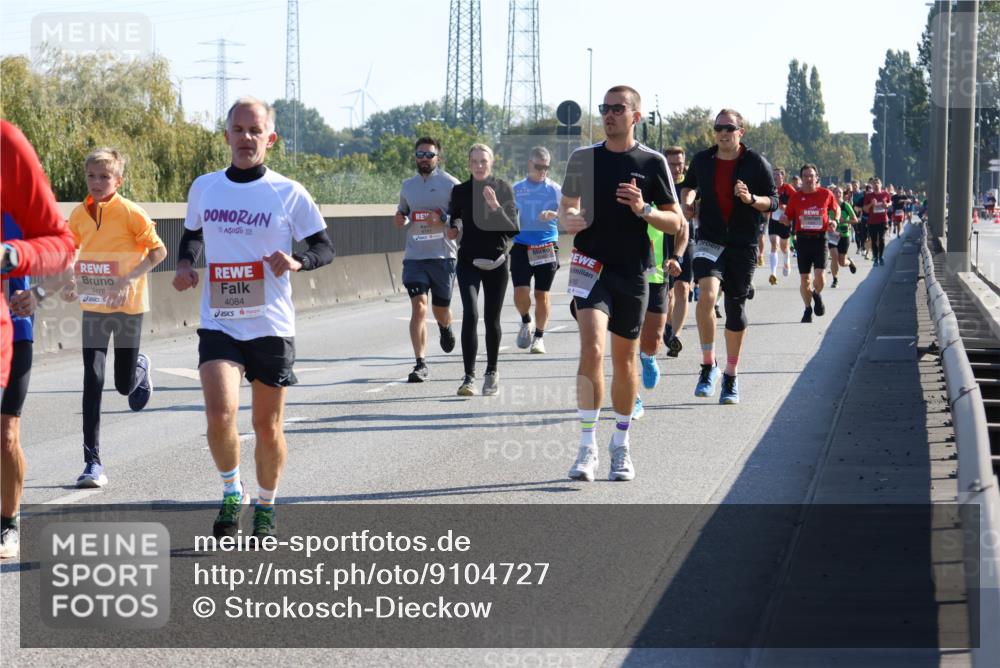 03.10.2025 - Köhlbrandbrückenlauf Strokosch-Dieckow http://msf.ph/oto/9104727 03.10.2025 12:13:20 Position 3 15, 25, 6741, 4478, 4084 meine-sportfotos.de
