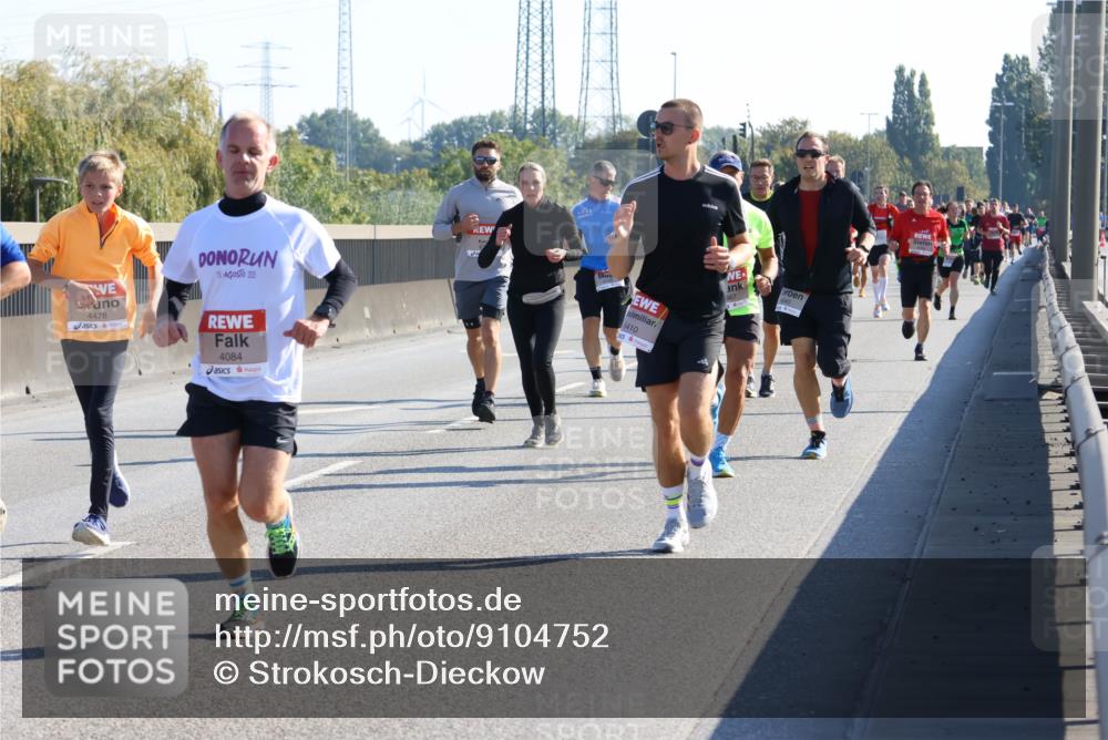 03.10.2025 - Köhlbrandbrückenlauf Strokosch-Dieckow http://msf.ph/oto/9104752 03.10.2025 12:13:21 Position 3 4478, 15, 225, 4084, 6410, 50 meine-sportfotos.de