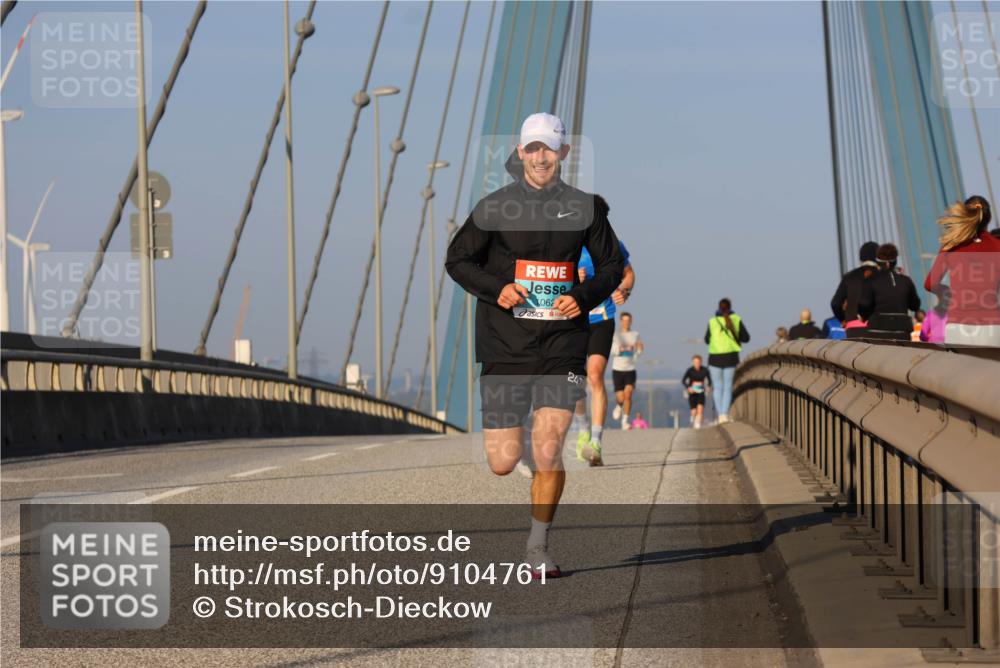 03.10.2025 - Köhlbrandbrückenlauf Strokosch-Dieckow http://msf.ph/oto/9104761 03.10.2025 09:31:11 Position 2 1062, 247 meine-sportfotos.de
