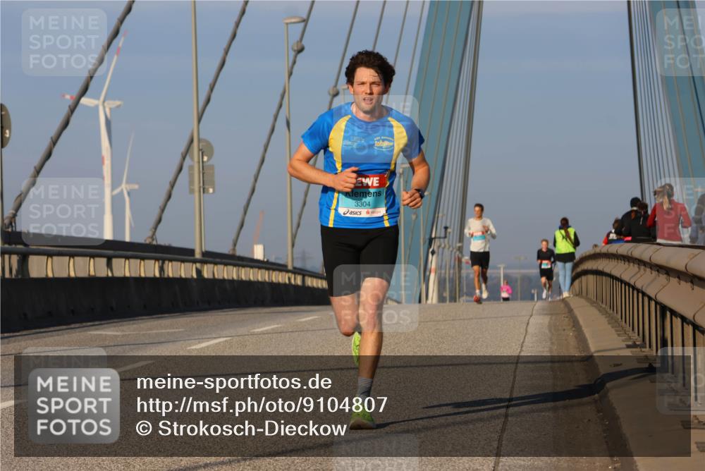 03.10.2025 - Köhlbrandbrückenlauf Strokosch-Dieckow http://msf.ph/oto/9104807 03.10.2025 09:31:16 Position 2 3304 meine-sportfotos.de