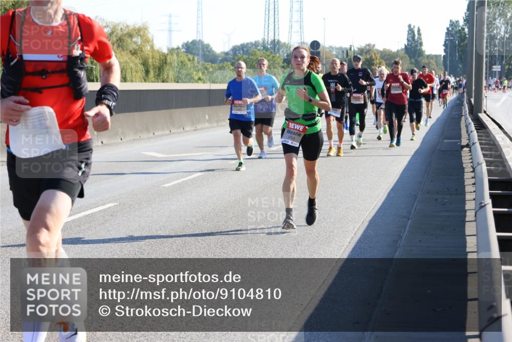 03.10.2025 - Köhlbrandbrückenlauf Strokosch-Dieckow http://msf.ph/oto/9104810 03.10.2025 12:13:34 Position 3 5703 meine-sportfotos.de