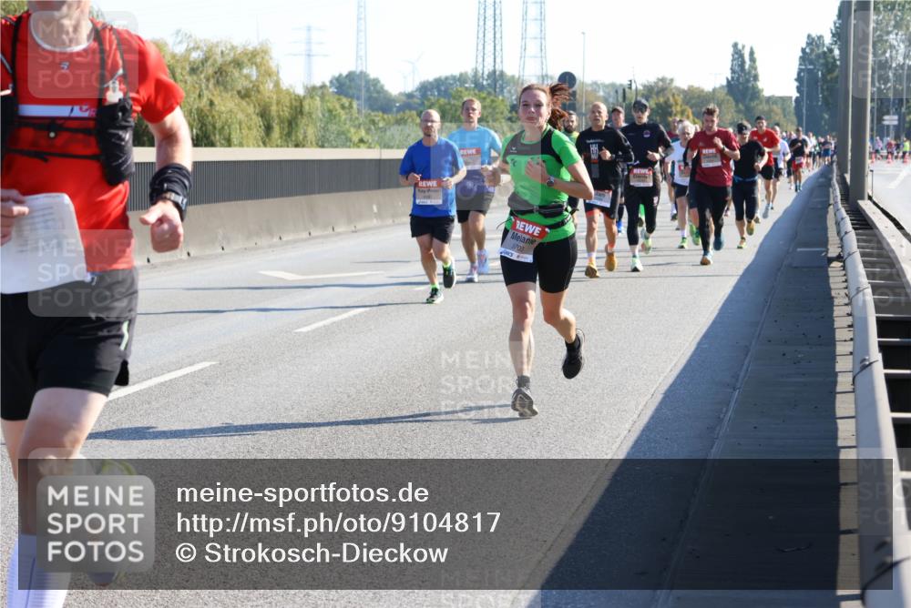 03.10.2025 - Köhlbrandbrückenlauf Strokosch-Dieckow http://msf.ph/oto/9104817 03.10.2025 12:13:35 Position 3 5703 meine-sportfotos.de
