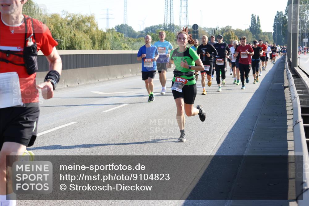 03.10.2025 - Köhlbrandbrückenlauf Strokosch-Dieckow http://msf.ph/oto/9104823 03.10.2025 12:13:35 Position 3 4187, 5703 meine-sportfotos.de
