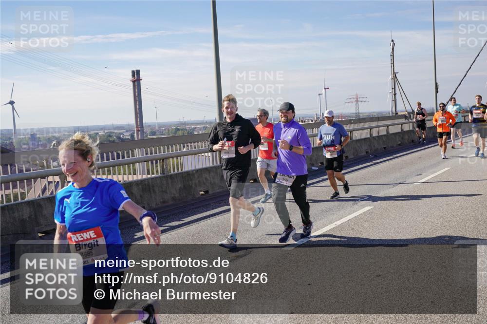 03.10.2025 - Köhlbrandbrückenlauf Michael Burmester http://msf.ph/oto/9104826 03.10.2025 12:48:52 Position 2 4685, 4424 meine-sportfotos.de