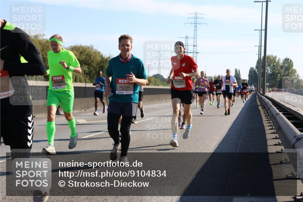 03.10.2025 - Köhlbrandbrückenlauf Strokosch-Dieckow http://msf.ph/oto/9104834 03.10.2025 12:13:47 Position 3 4270, 6714, 15 meine-sportfotos.de