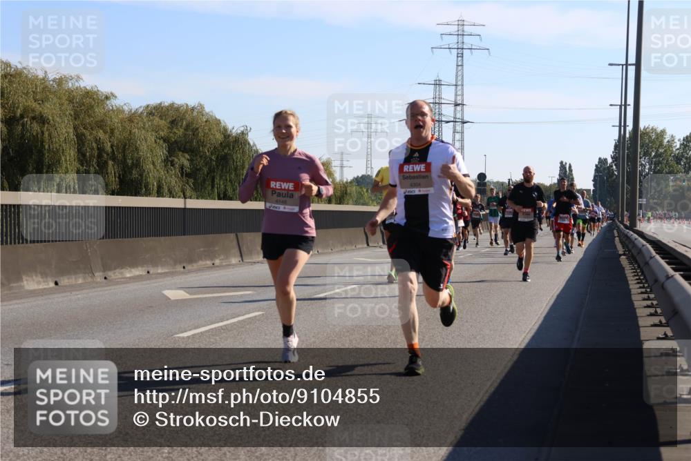 03.10.2025 - Köhlbrandbrückenlauf Strokosch-Dieckow http://msf.ph/oto/9104855 03.10.2025 12:13:51 Position 3 4148, 4304 meine-sportfotos.de