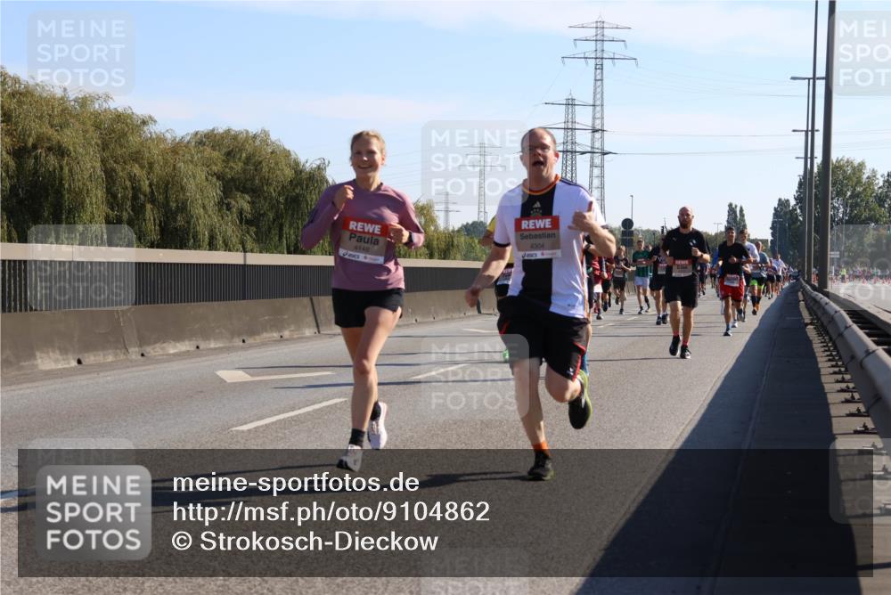 03.10.2025 - Köhlbrandbrückenlauf Strokosch-Dieckow http://msf.ph/oto/9104862 03.10.2025 12:13:51 Position 3 4148, 4304 meine-sportfotos.de