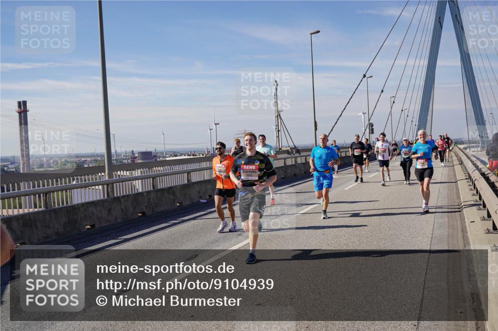 03.10.2025 - Köhlbrandbrückenlauf Michael Burmester http://msf.ph/oto/9104939 03.10.2025 12:48:54 Position 2  meine-sportfotos.de